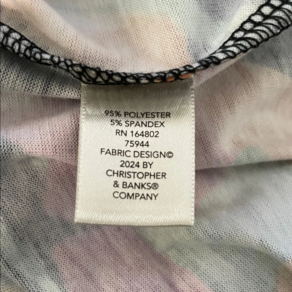 NEW CJ Banks 1X Black Floral Short Sleeve Top with Orange, Pink & Blue Accents - Picture 5 of 5